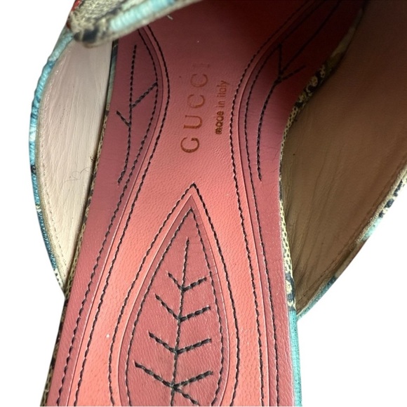 GUCCI Supreme Monogram Blooms Princetown Slippers 40 Beige Blue Navy Hibiscus - Picture 13 of 16